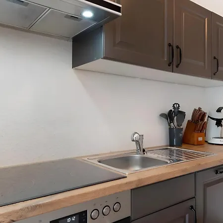 White House Apartments-app 1 Und 2