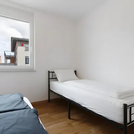 White House Apartments-app 1 Und 2 Lejlighed *