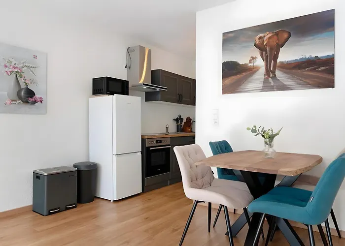 White House Apartments-app 1 Und 2 *